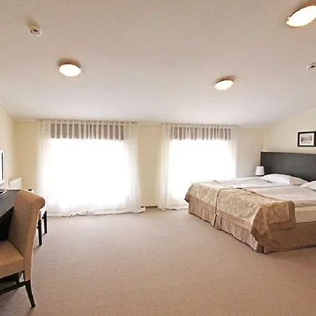 Otel Optima Dworzec 3*