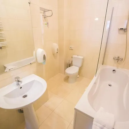 Optima Dworzec Hotel Lviv