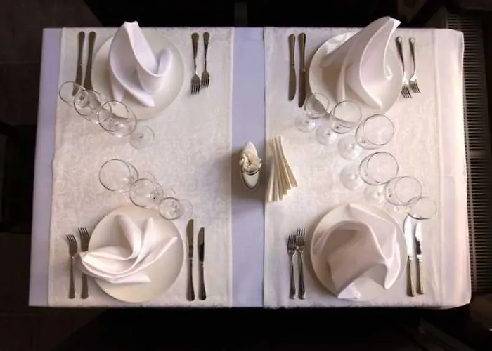 Optima Dworzec Отель Львов