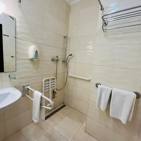Hotel Optima Dworzec Lviv