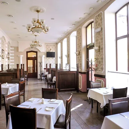 Optima Dworzec Hotel Lviv